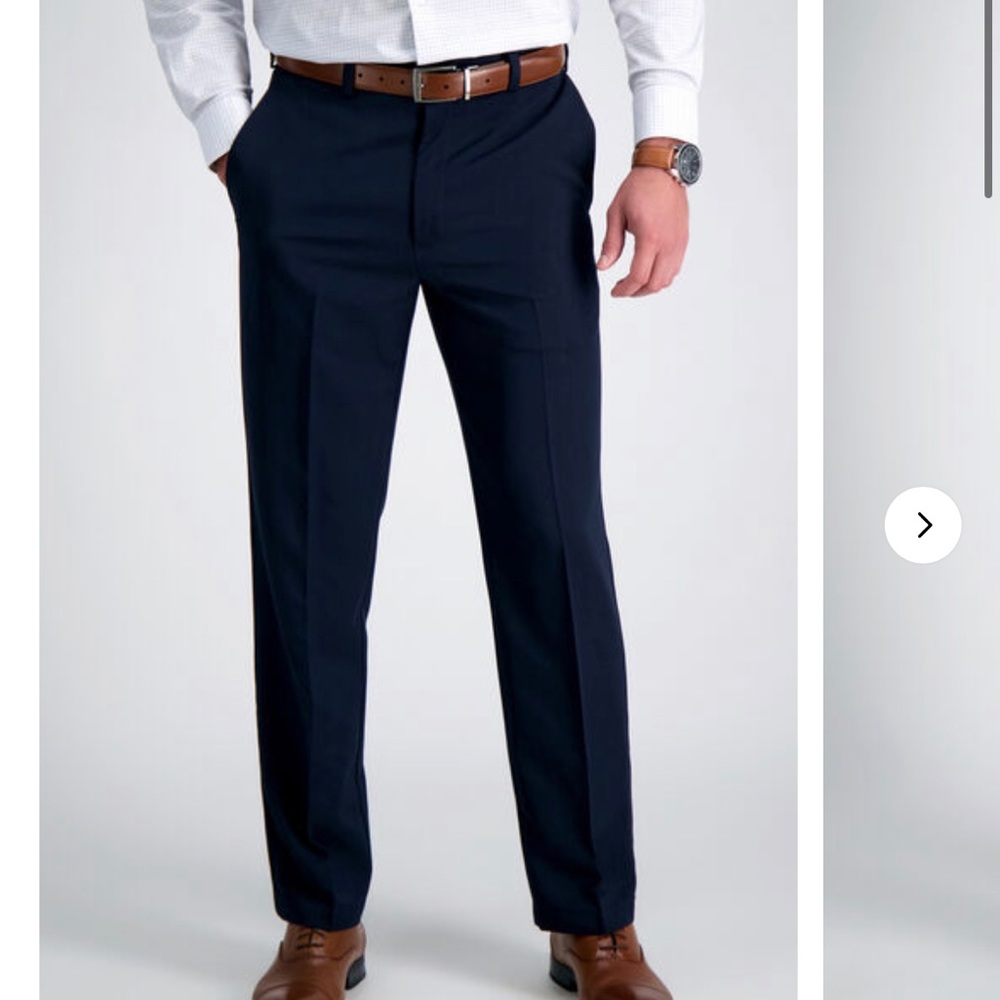 Men’s NWT Haggar Cool 18 navy dress pants. 38W x 31L. Classic fit.